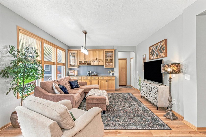 Welcome to this charming 4-bedroom, 4-bathroom home located on a - photo 17