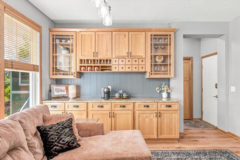 Welcome to this charming 4-bedroom, 4-bathroom home located on a - photo 18