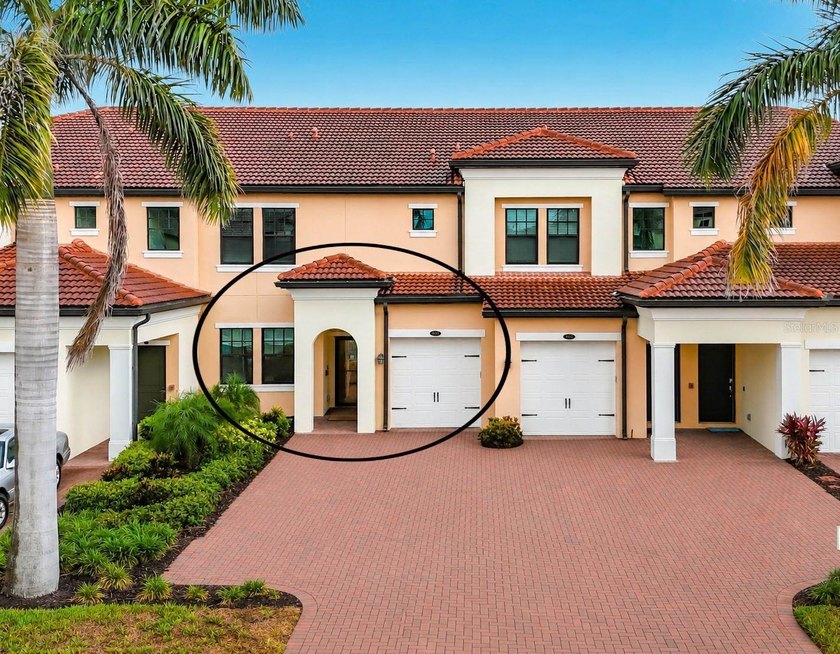 Quiet Luxury, Exceptionally Curated. Welcome to a home where - photo 2
