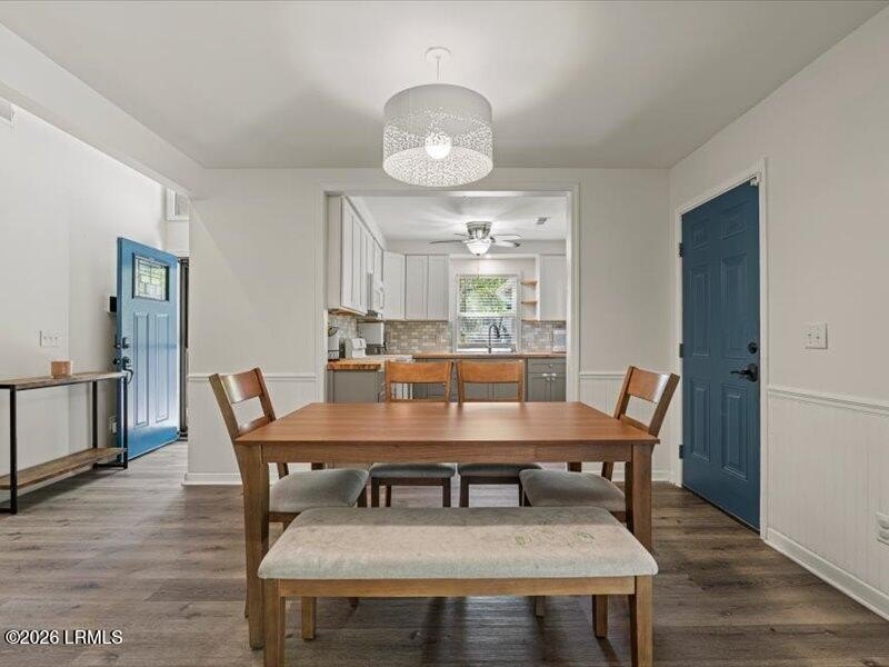 Experience the perfect blend of modern comfort and Lowcountry - photo 8