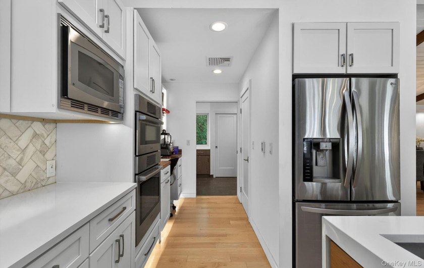 Beautiful Expansive Ponderosa Ranch in the desirable West Hills - photo 19