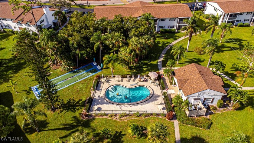 Priced to Sell! Turnkey, partially furnished, 2nd floor condo in - photo 4