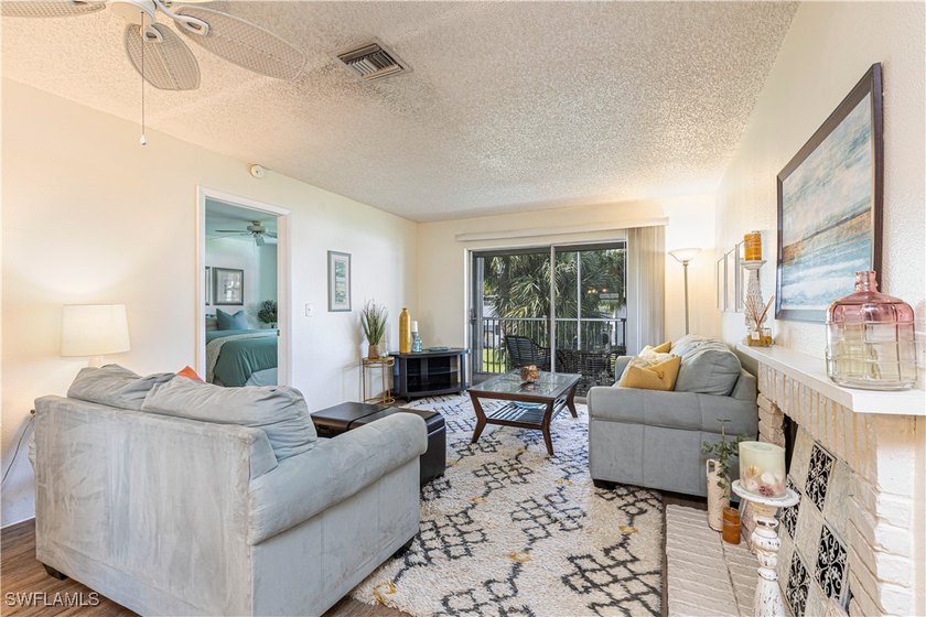 Priced to Sell! Turnkey, partially furnished, 2nd floor condo in - photo 10