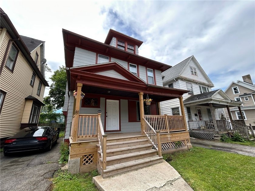 Excellent investment opportunity with immediate rental income! - photo 2