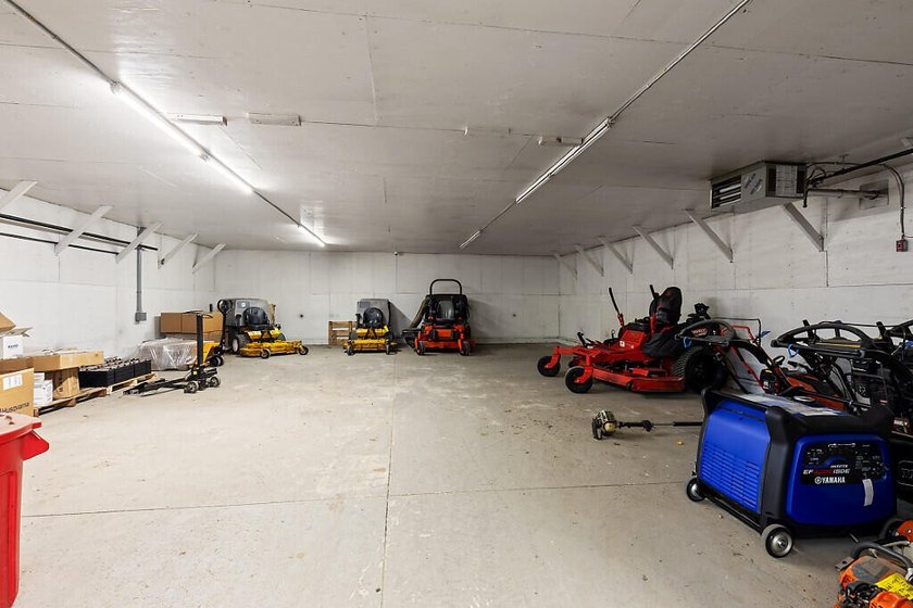 Unlock the potential of this well-maintained commercial property - photo 23