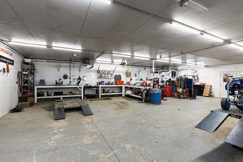 Unlock the potential of this well-maintained commercial property - photo 31