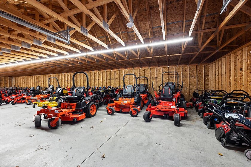 Unlock the potential of this well-maintained commercial property - photo 42