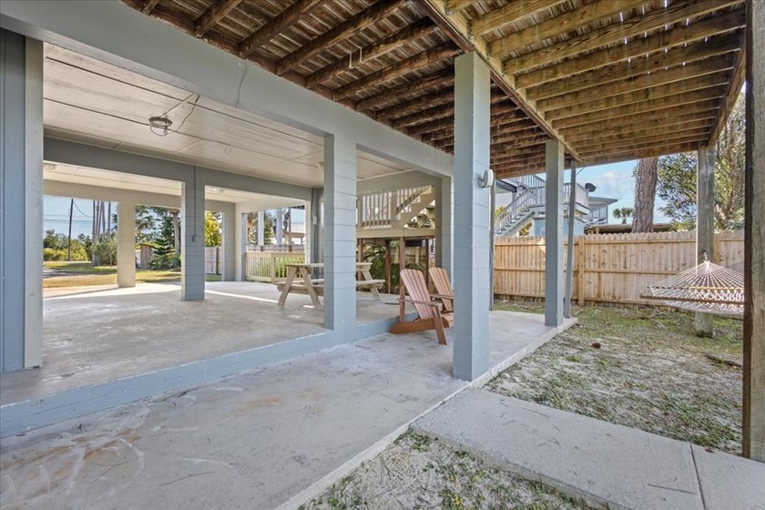 Discover an incredible investment opportunity in the heart of - photo 37