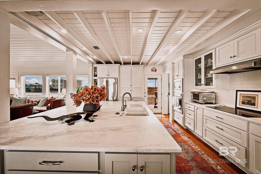 Experience the best of Gulf Coast living in this completely - photo 19