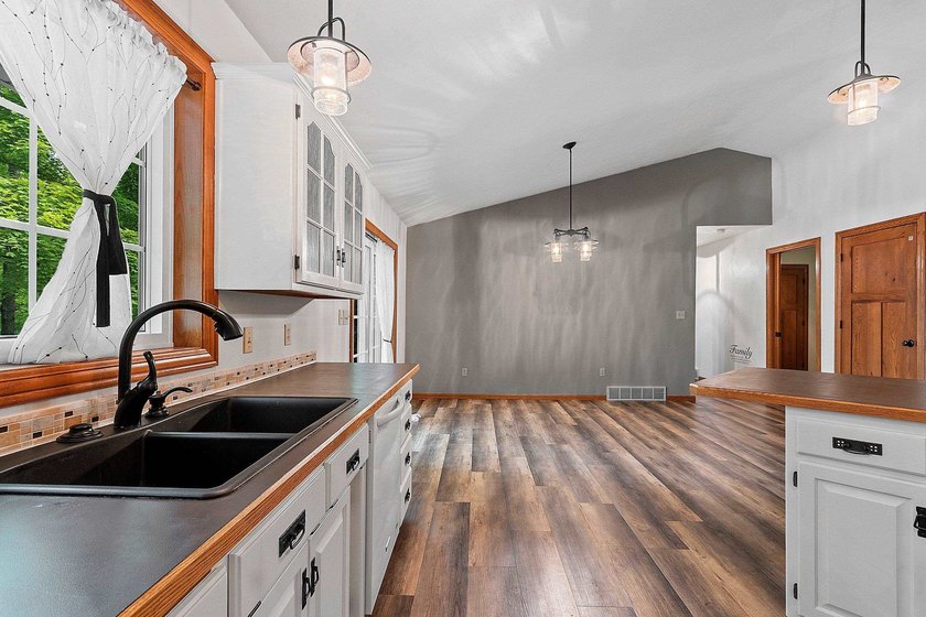 Situated on beautiful McCauslin Brook Golf Course, this well - photo 11