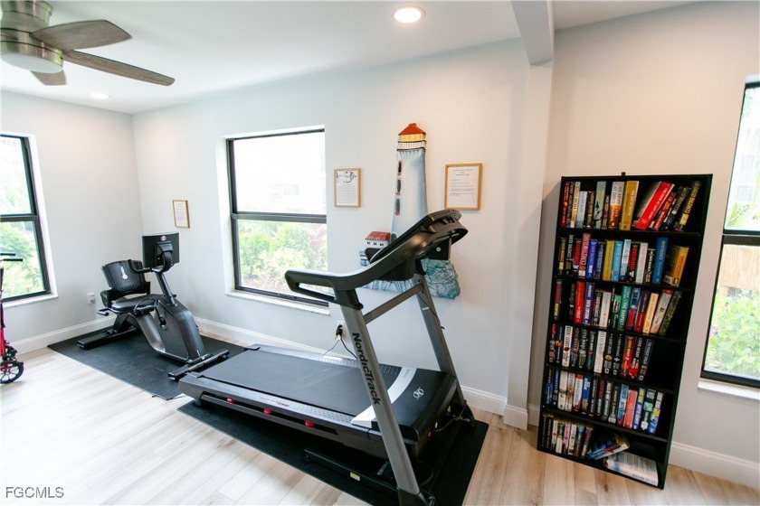 Turn Key!! River view, resort amenities, and storm-smart - photo 22