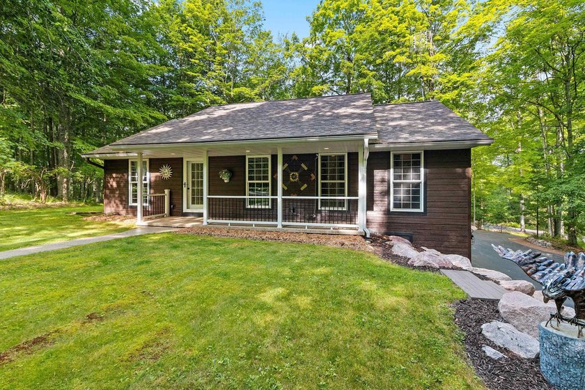 Situated on beautiful McCauslin Brook Golf Course, this well - photo 36