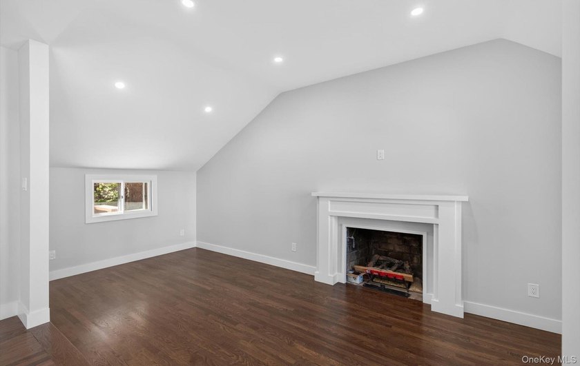 Beautifully renovated expanded Cape in the heart of West - photo 8