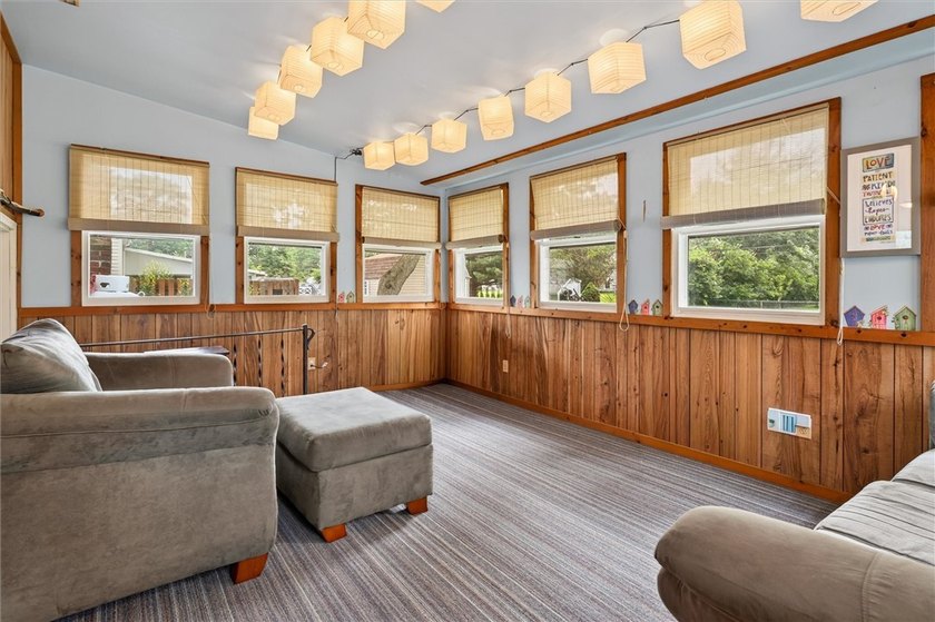 Welcome home to this spacious 3-bedroom, 1.5-bath split-level - photo 19