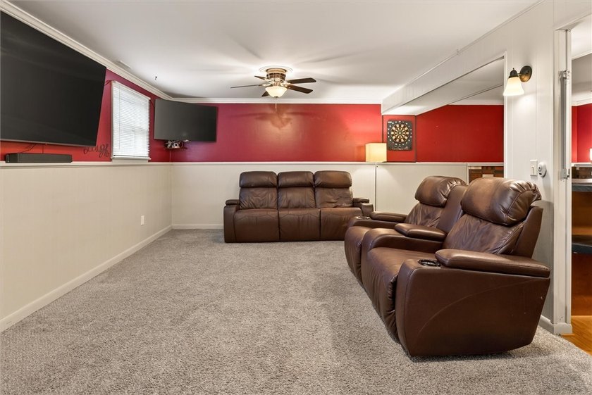 Welcome home to this spacious 3-bedroom, 1.5-bath split-level - photo 25