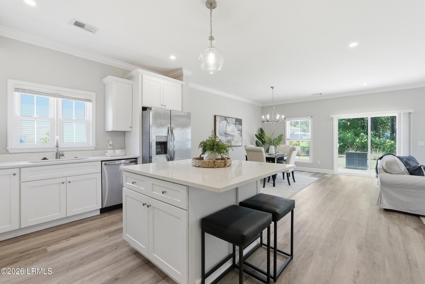 Exceptional 3-bedroom, 2.5-bath home built by respected builder - photo 6