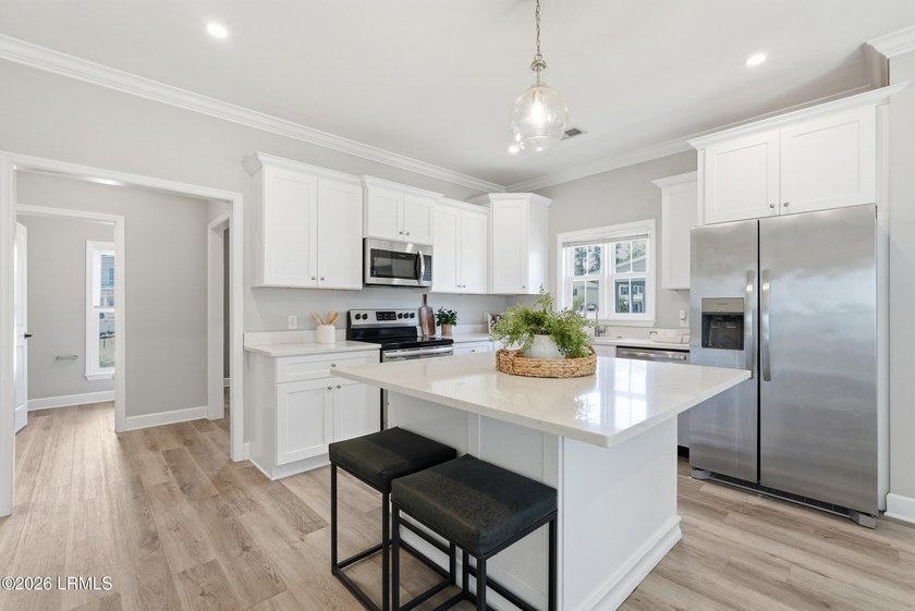 Exceptional 3-bedroom, 2.5-bath home built by respected builder - photo 9