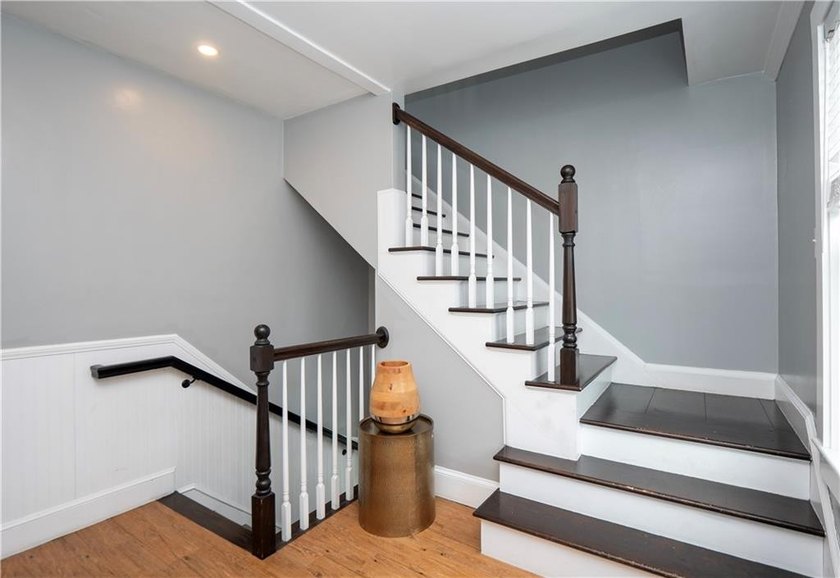 Incredible downtown location! Steps away from downtown Newport - photo 13