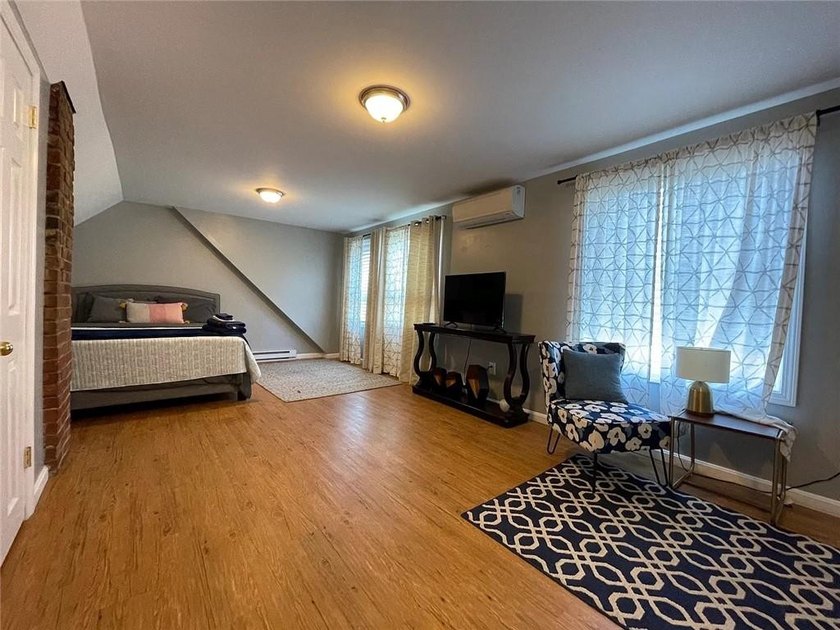 Incredible downtown location! Steps away from downtown Newport - photo 20