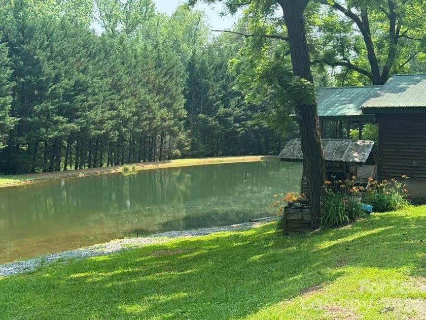 Escape to your own private mountain retreat! Nestled on 3.83 - photo 23