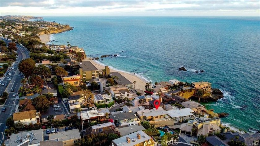 Panoramic Catalina Island views from this turn-key, SINGLE-LEVEL - photo 22