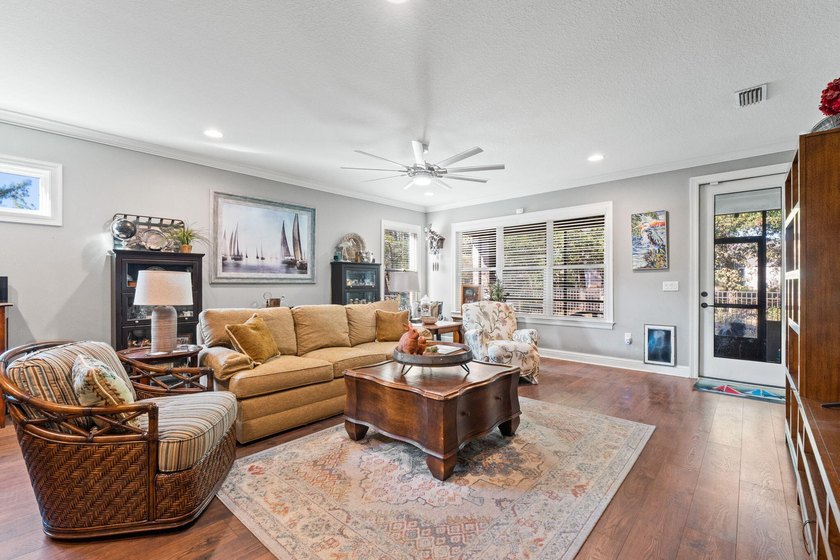Take advantage of this great price reduction! Seller wants to - photo 6
