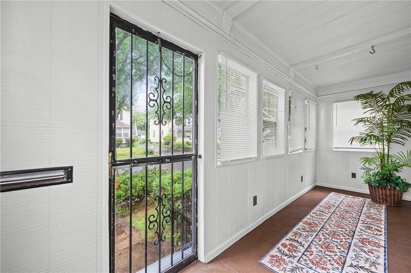 OPPORTUNITY! Welcome to this charming home conveniently located - photo 5