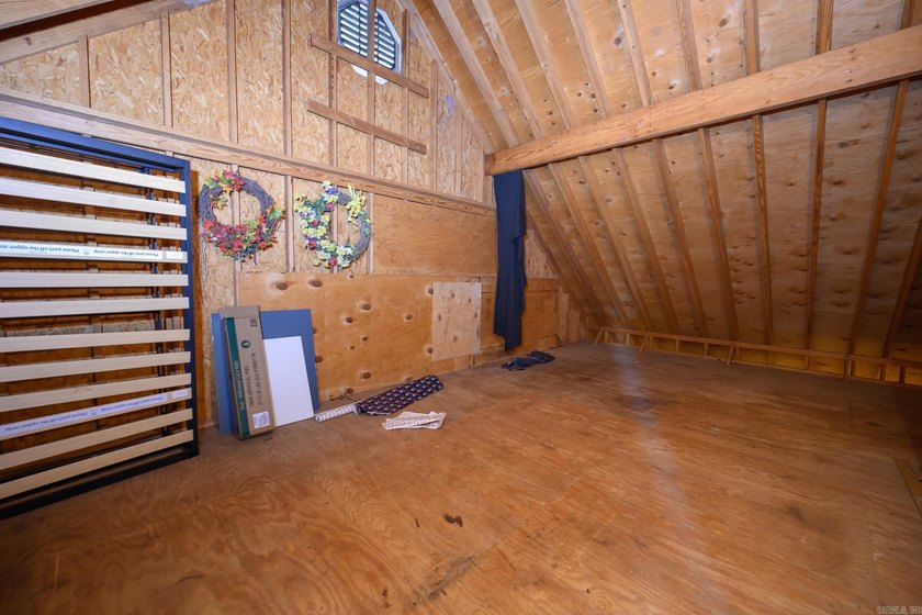 Welcome to this stunning Southern estate on 20 picturesque acres - photo 39