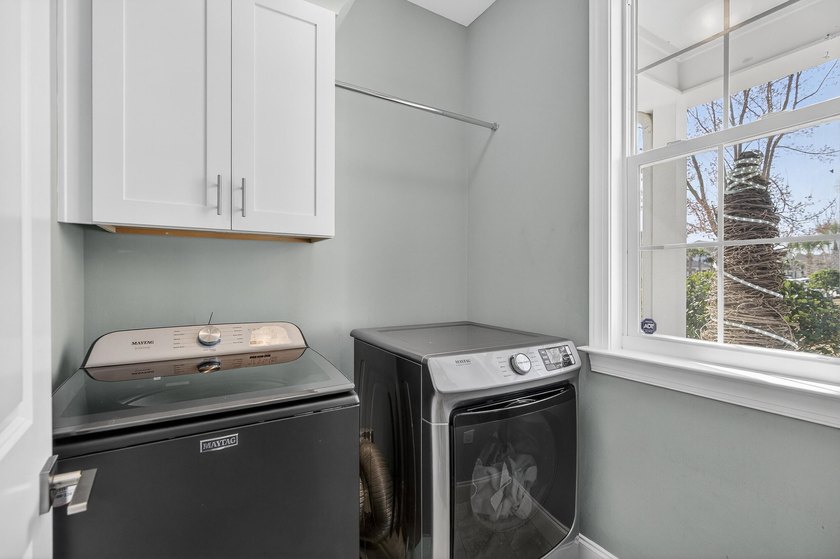 90 N Zander Way is a 4Br, 3.5Ba with a 2nd-floor bonus room - photo 7