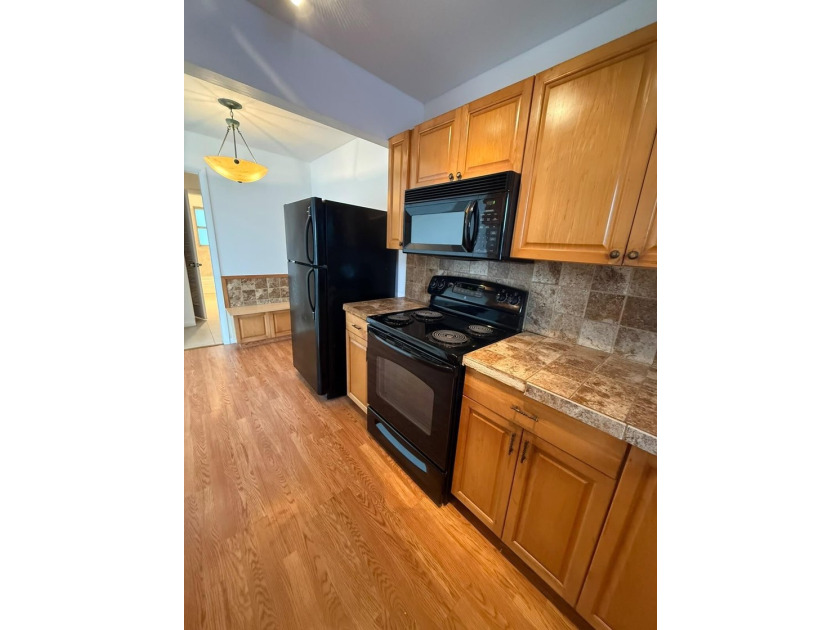 Welcome to this 1 bedroom, 1-bathroom condo located in Kentwood - photo 15