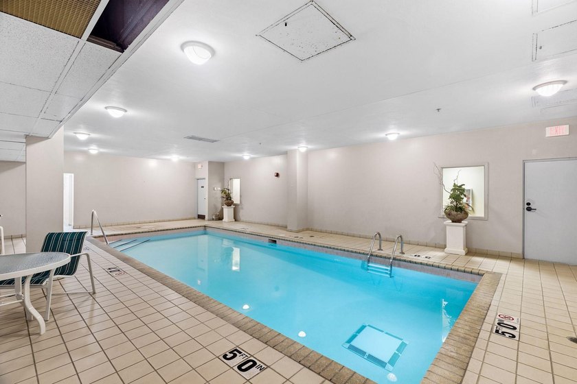 Completely updated and move-in ready, this ideally located condo - photo 19