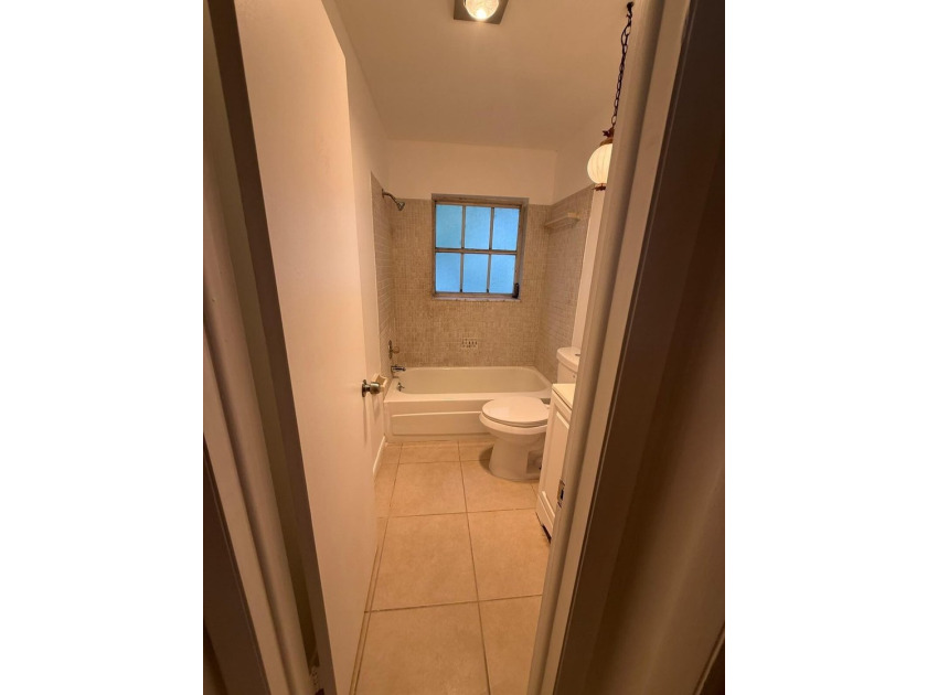 Welcome to this 1 bedroom, 1-bathroom condo located in Kentwood - photo 21
