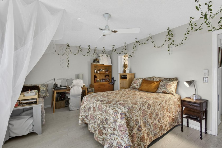 Welcome to this beautifully maintained 1-bedroom, 1.5-bath - photo 23