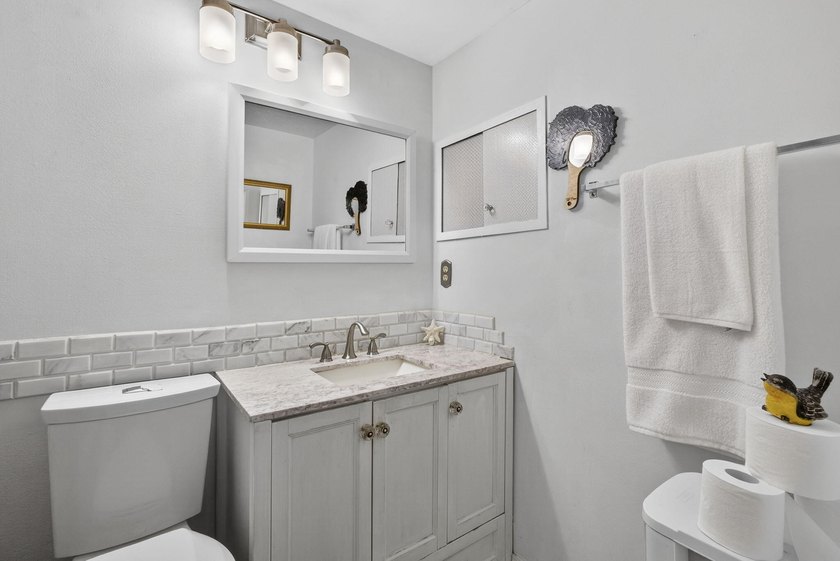 Welcome to this beautifully maintained 1-bedroom, 1.5-bath - photo 26