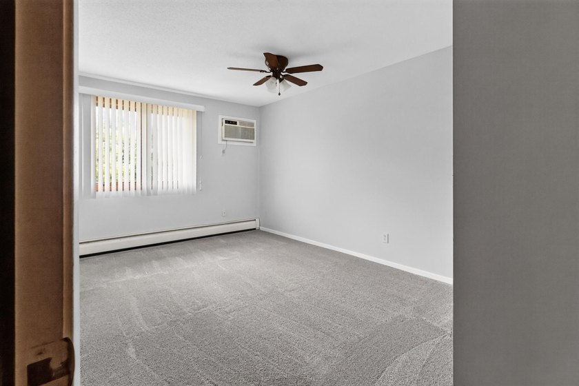 Move-in ready and recently refreshed, this spacious 2-bedroom - photo 16