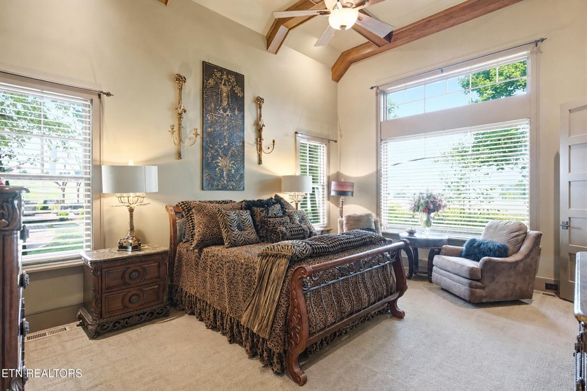Welcome to 593 Old Barn Lane, a distinguished Craftsman - photo 20