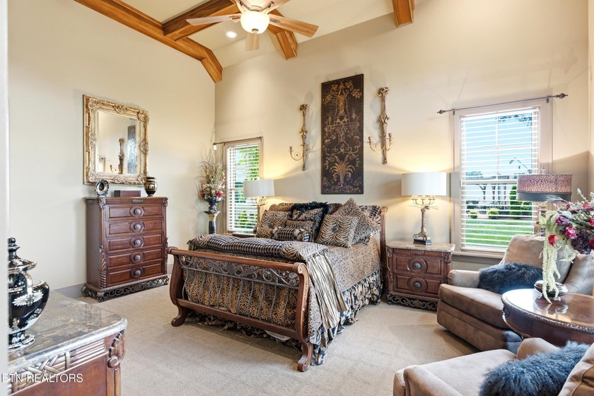 Welcome to 593 Old Barn Lane, a distinguished Craftsman - photo 21