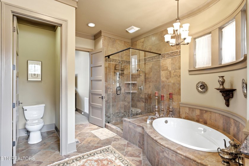 Welcome to 593 Old Barn Lane, a distinguished Craftsman - photo 23