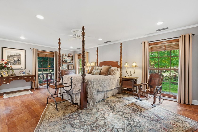 Welcome to 325 Lanham Circle, where timeless Southern elegance - photo 27