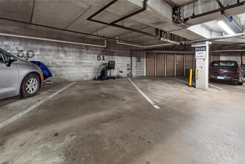 Move-in ready and recently refreshed, this spacious 2-bedroom - photo 30
