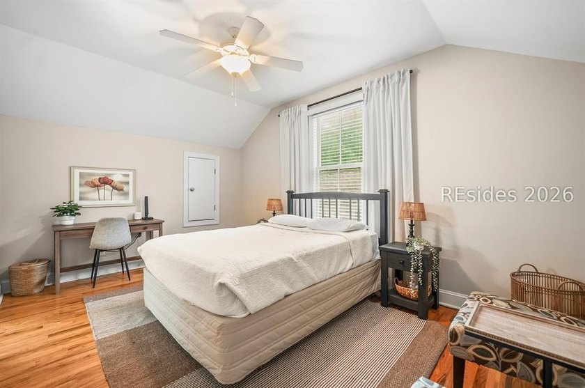 Nestled on a quiet dead-end street in the highly sought-after - photo 32