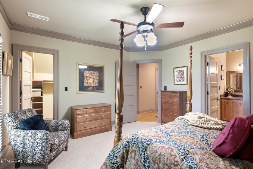 Welcome to 593 Old Barn Lane, a distinguished Craftsman - photo 34