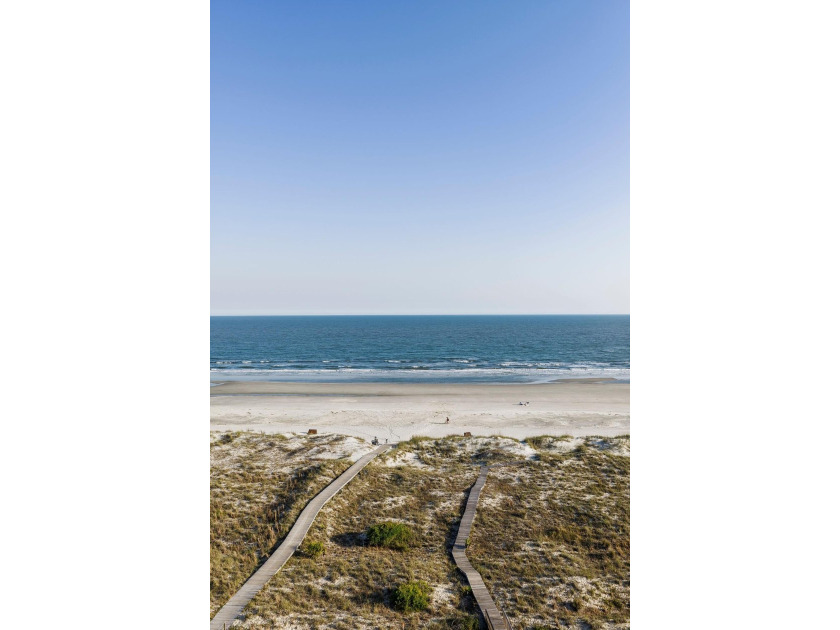 New co-ownership opportunity by Pacaso: Own one-eighth of - photo 44