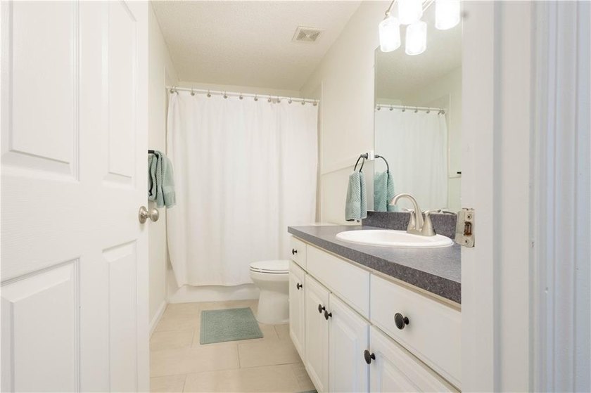 A rare combination of space, flexibility, and location just - photo 21