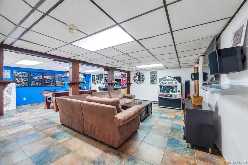 Welcome to this charming, well-maintained home featuring a - photo 31