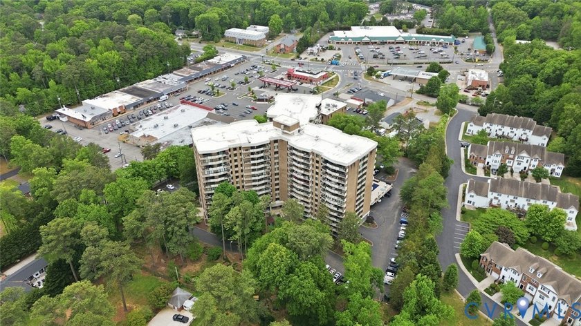 One of the most stunning condos at Hathaway Towers also offers - photo 42