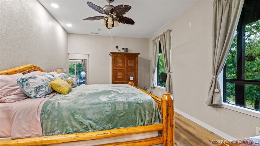 Priced to sell! INCOME PRODUCING Property!! Big room in this - photo 15