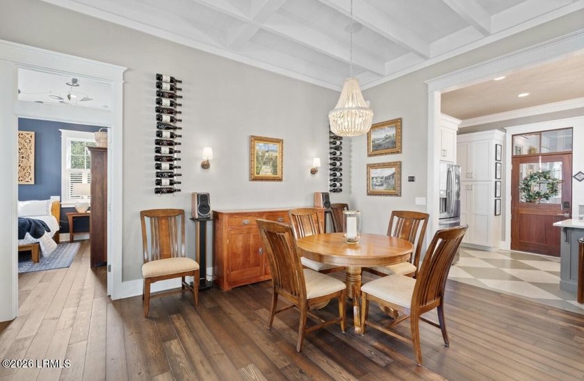 Welcome to 60 Mount Grace, a beautifully crafted cottage in the - photo 7