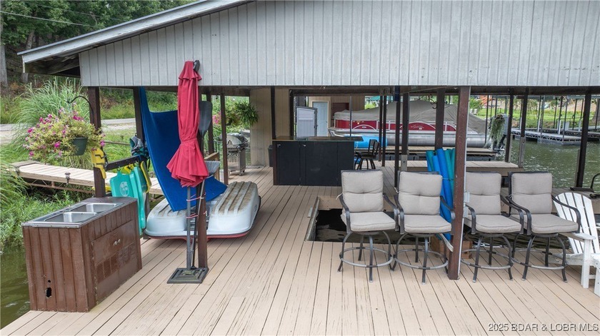 Priced to sell! INCOME PRODUCING Property!! Big room in this - photo 45