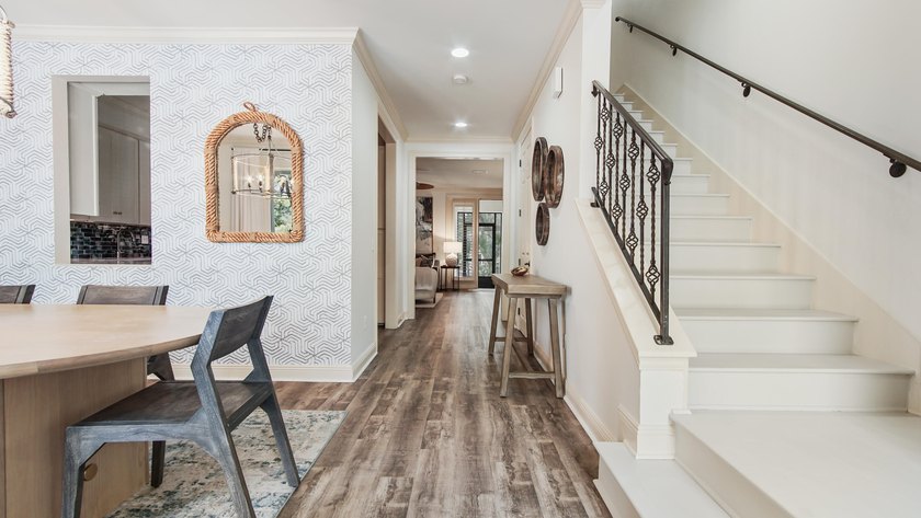 Welcome to refined coastal living along 30A. Ideally located in - photo 2